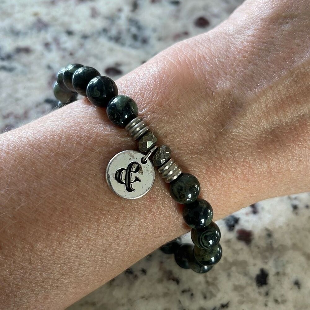 T. Jazelle TJ Precious Stone Silver Stretch Bracelet with “&”‎ Charm Cape Cod MA